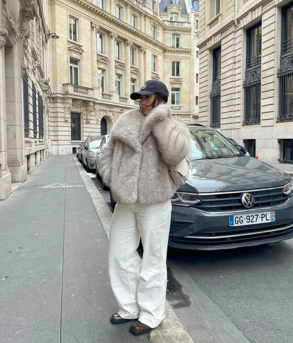Anaximandro | Classic fur coat - Image 12