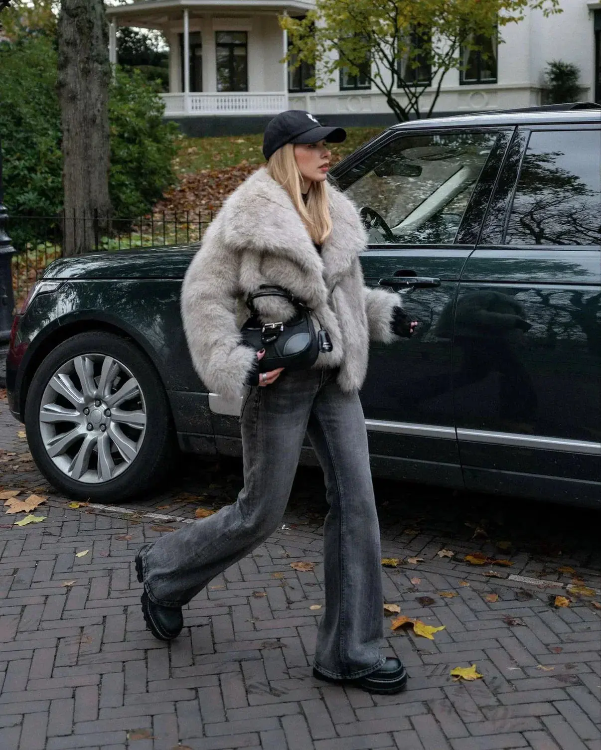 Anaximandro | Classic fur coat - Image 2