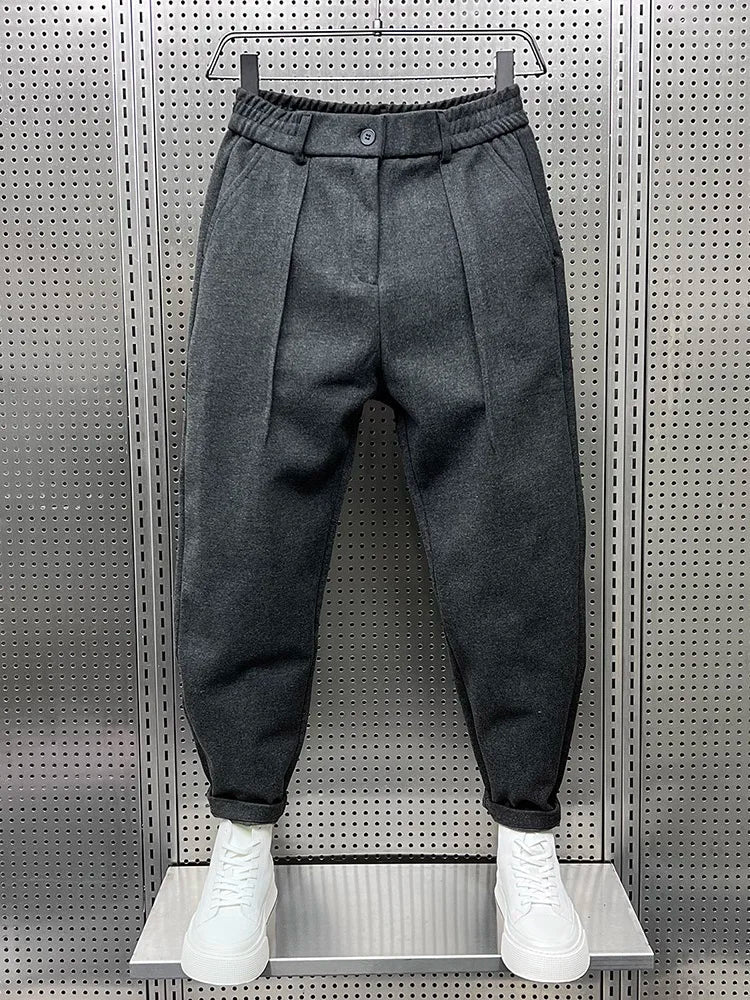 Chris | CLEAN AND COMFORTABLE PANTS - Image 2