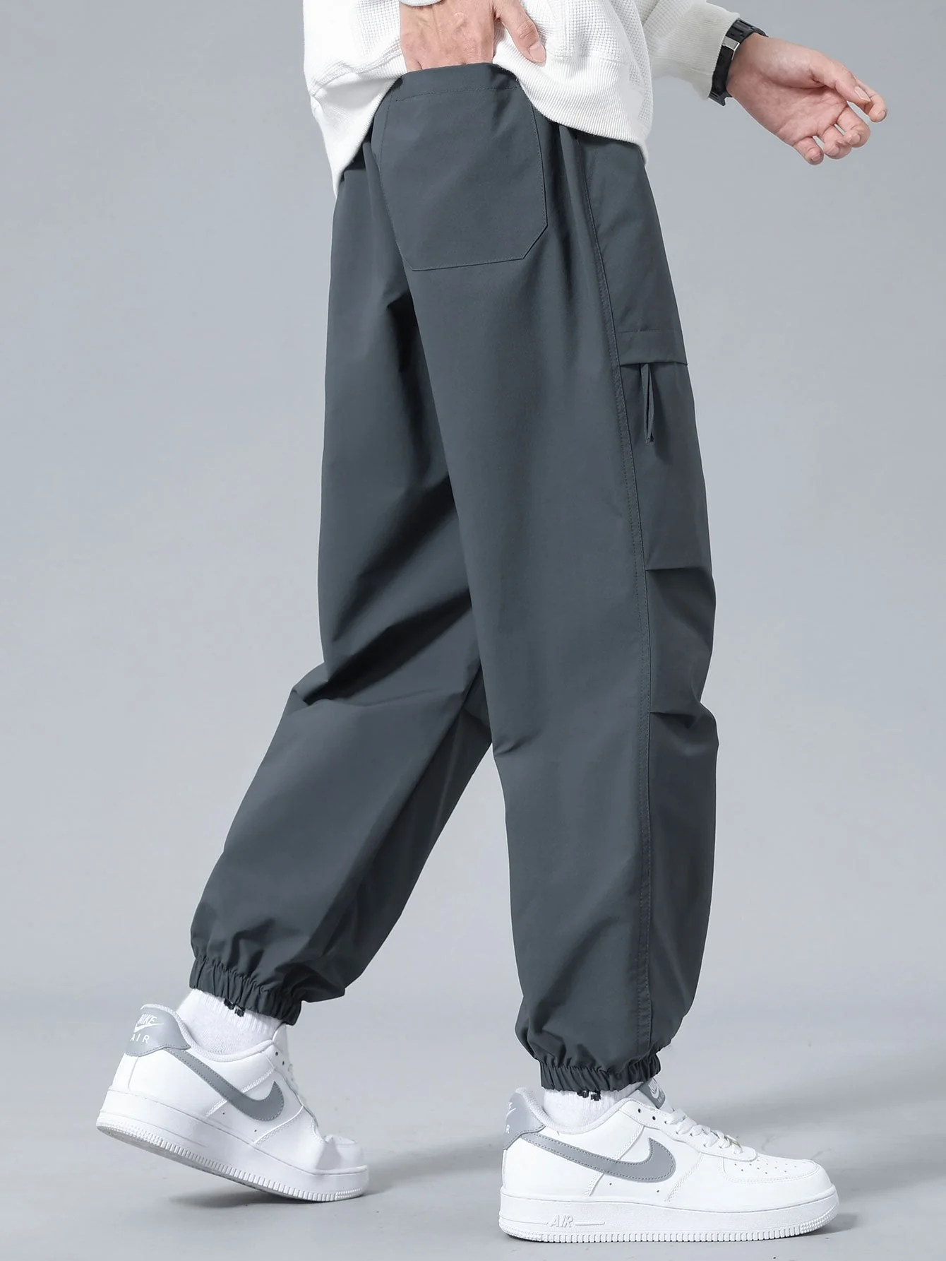 Chuck® | Drawstring Jogging Pants - Image 8