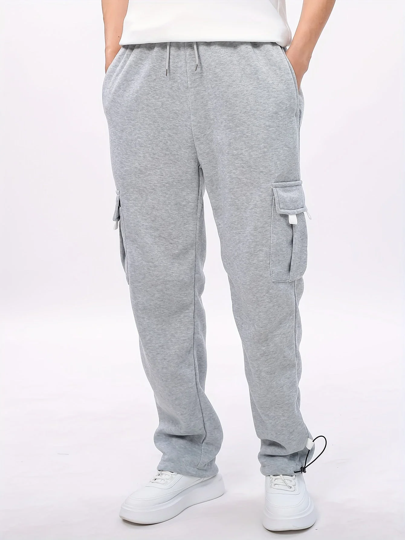 Finlay® | The Cargo Turned Into Sweatpants - Image 3