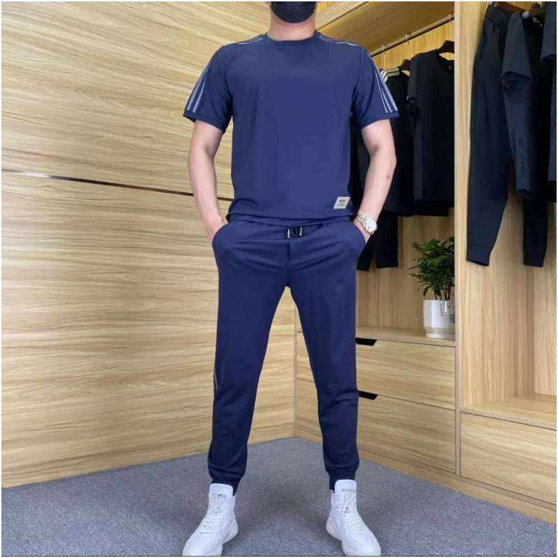 Frank | Men's Suit in Luxury Material with Elastic - Image 4