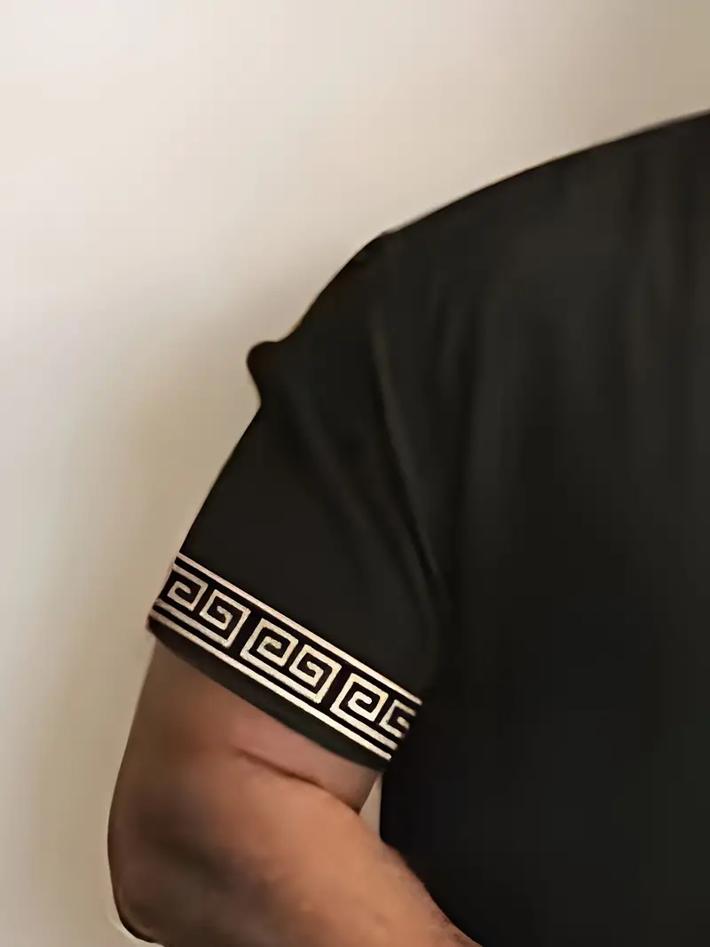 Ladarius® | Elegant Set Of Short-Sleeved Shirt And Shorts - Image 2
