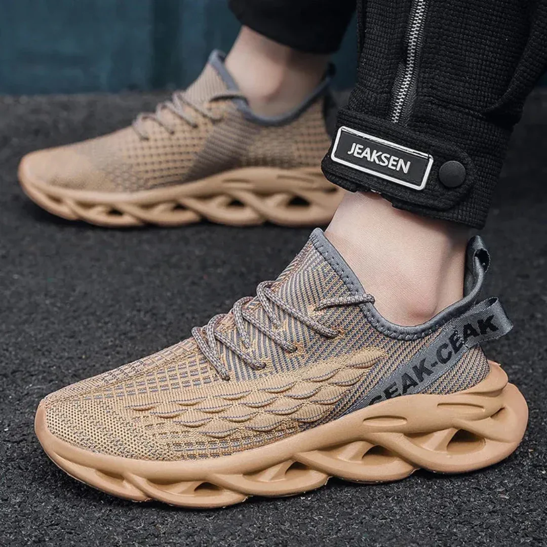León | Sculpt Knit Sneakers - Image 4