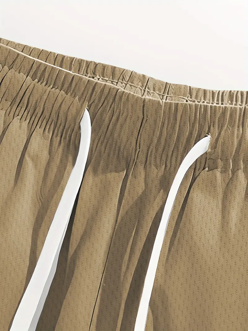 Luna® | Trendy, Casual Set Consisting Of A Short-Sleeved T-Shirt And Shorts With A Crew Neck - Image 2