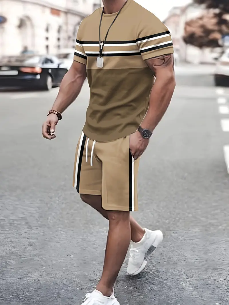 Luna® | Trendy, Casual Set Consisting Of A Short-Sleeved T-Shirt And Shorts With A Crew Neck - Image 4