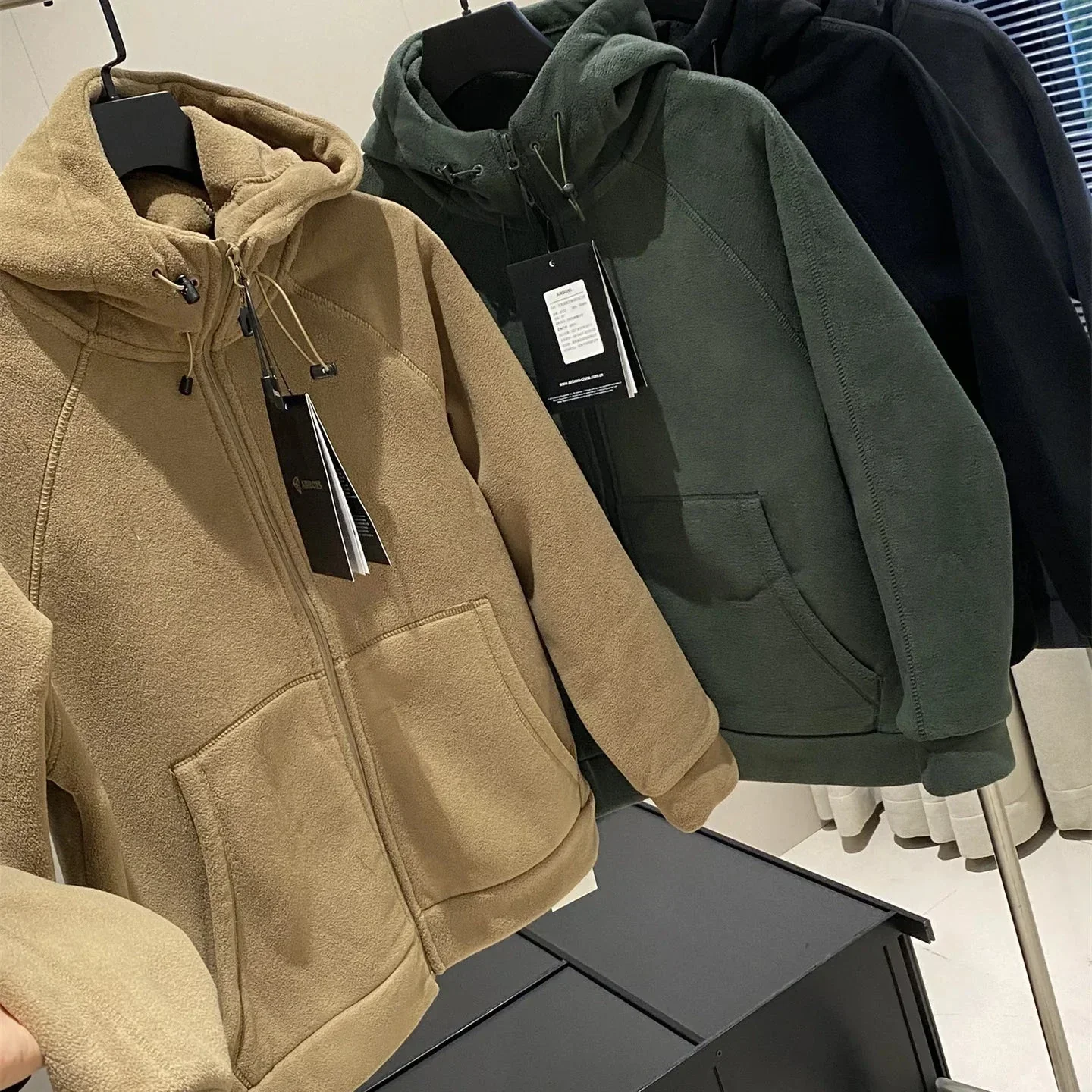 Óscar® | Premium Cotton Sweatshirt - Image 4