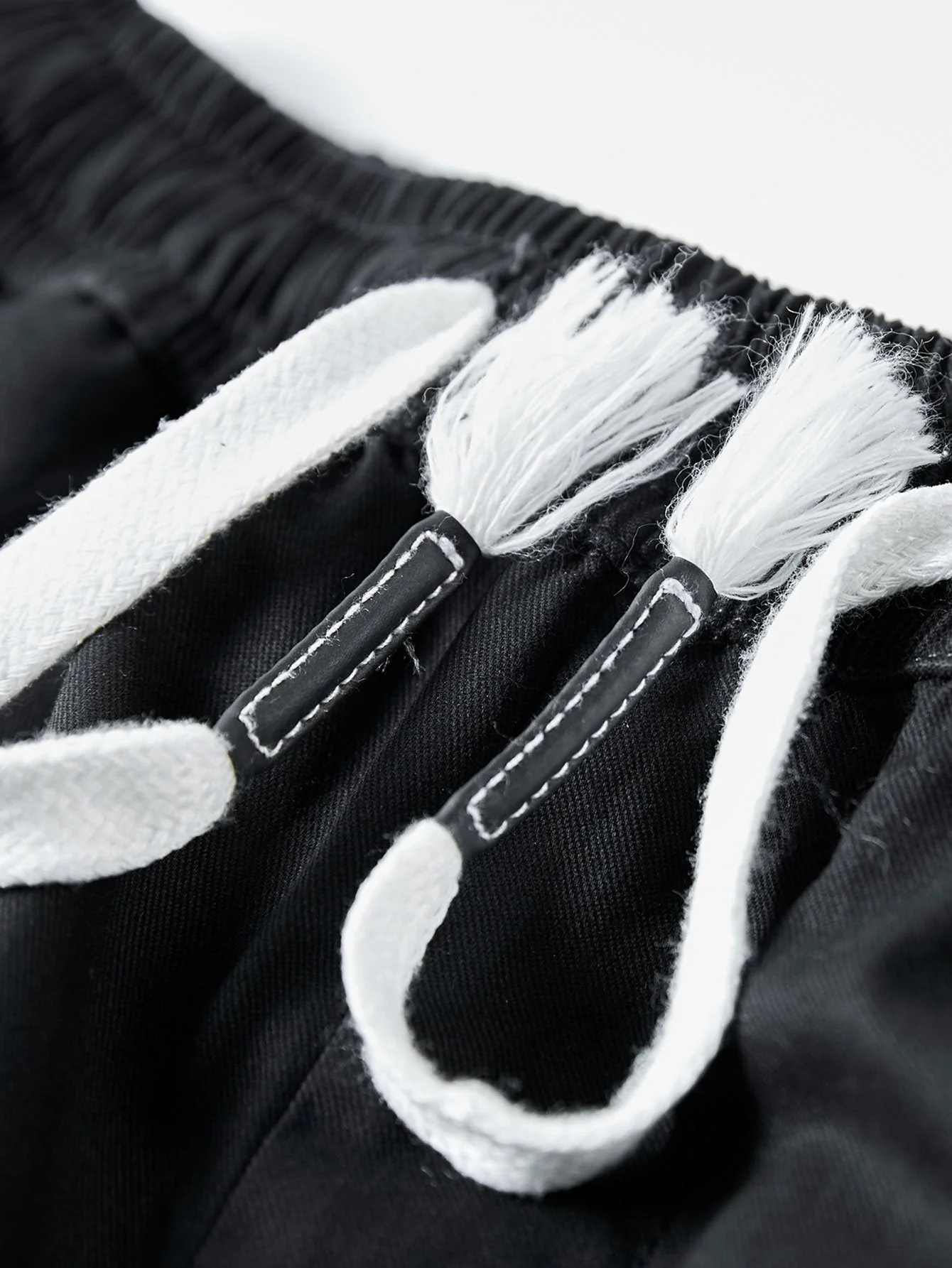Plato | Drawstring Chino Cargo Shorts - Image 2