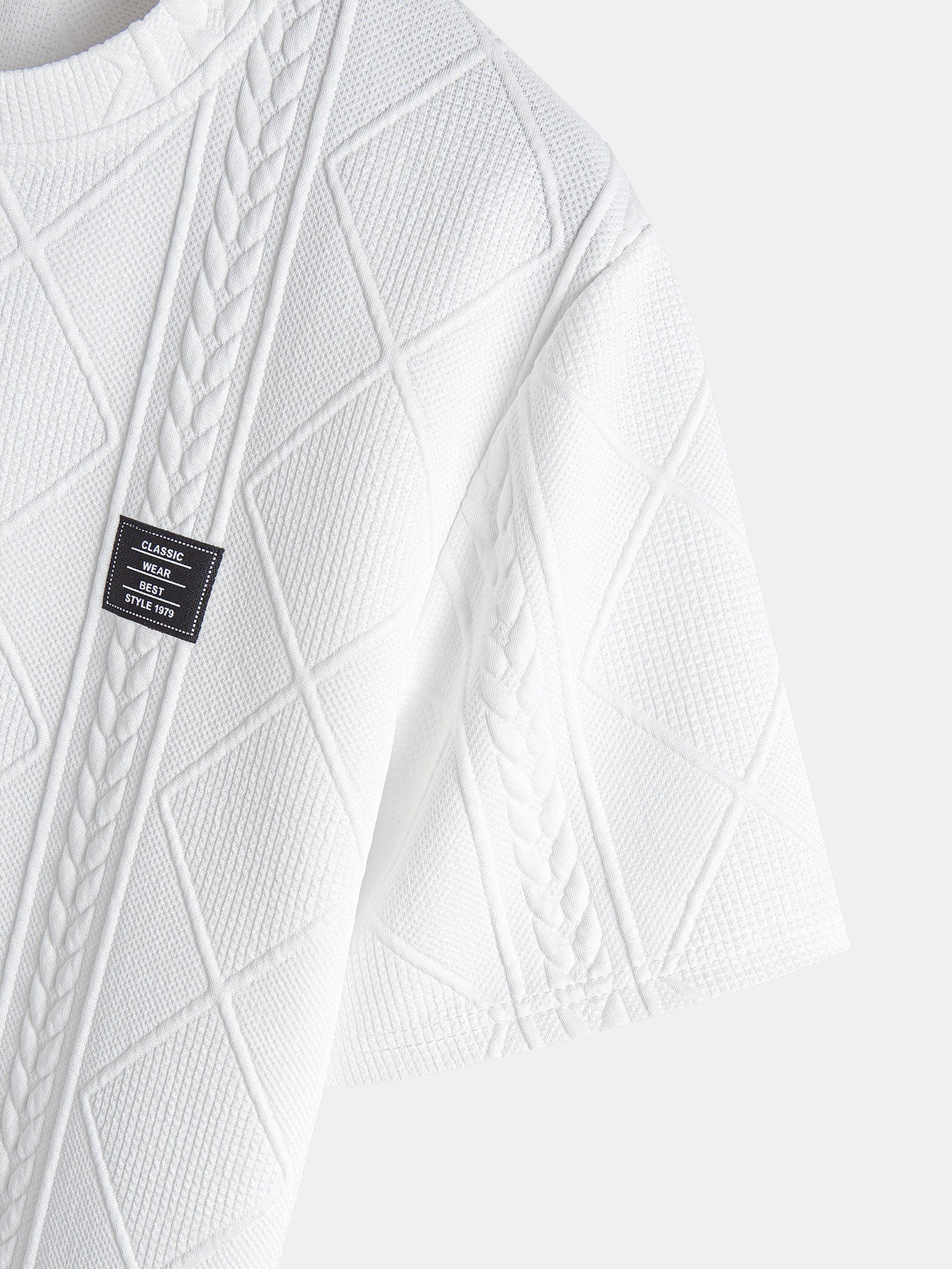 Sullivan® | Short Sleeve Geometric Jacquard Arc Hem T-Shirt - Image 11