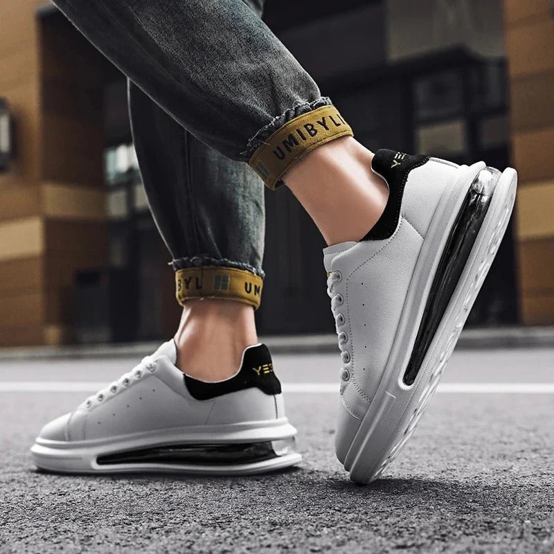 Tiago | Stylish street sneaker with comfortable sole - Image 4